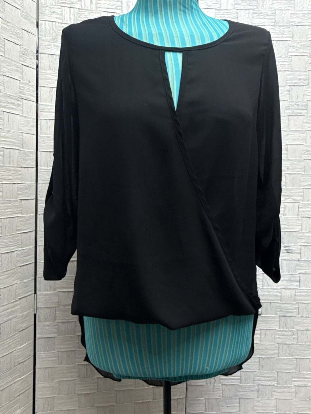 Karen Kane Bracelet Sleeve Asymmetric Top Black
